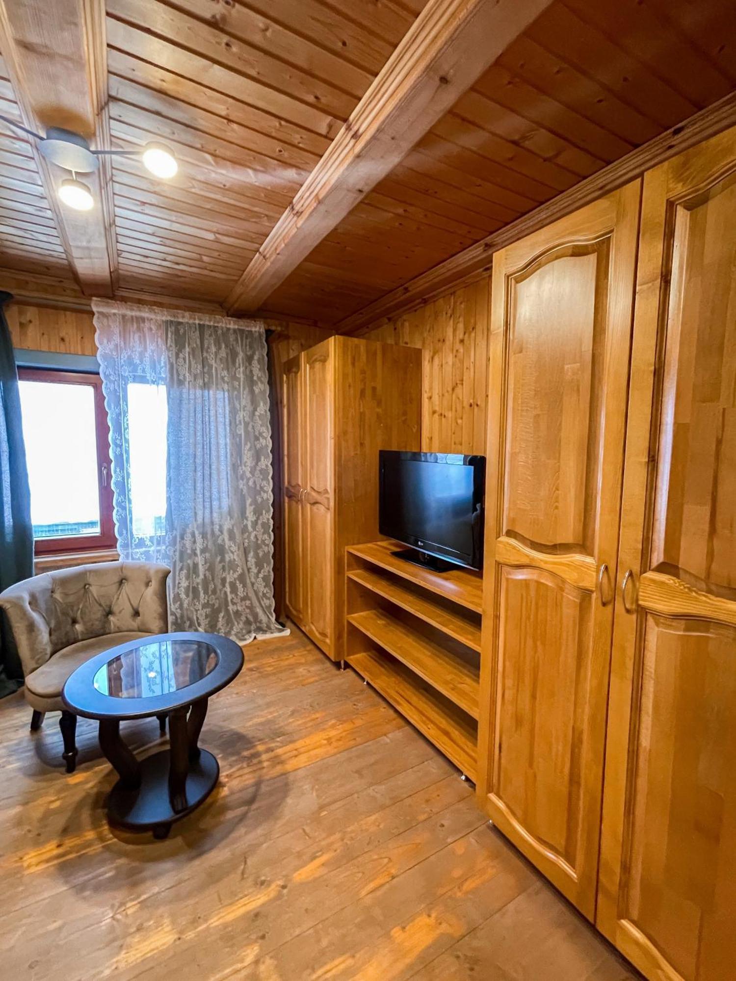Private House Scherbovets Zhdeniievo Exterior photo